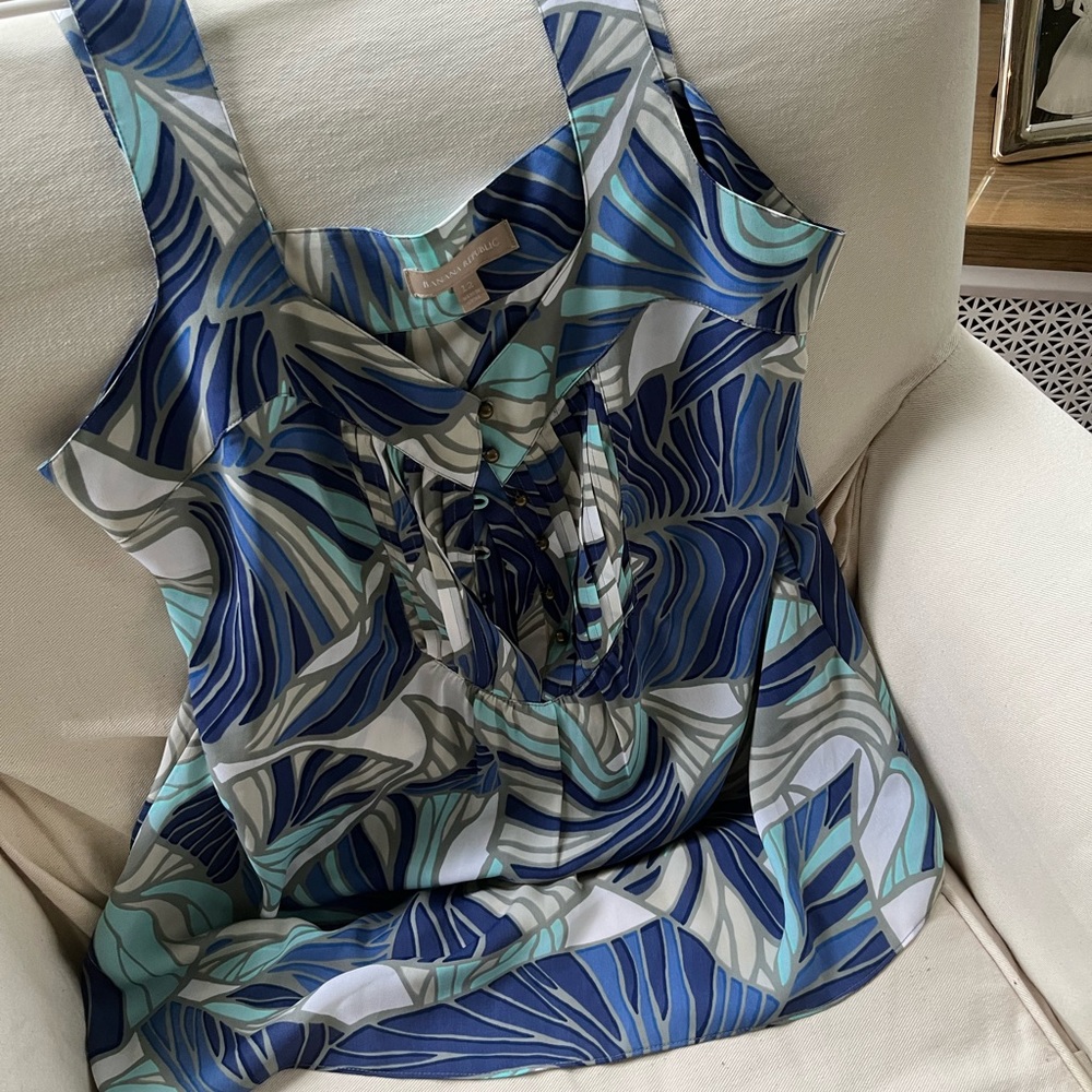 Banana Republic Blue and White Patterned Blouse